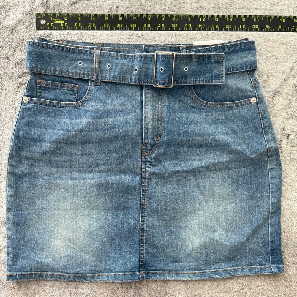 Love Tree Classic - Blue Denim Skirt (M)